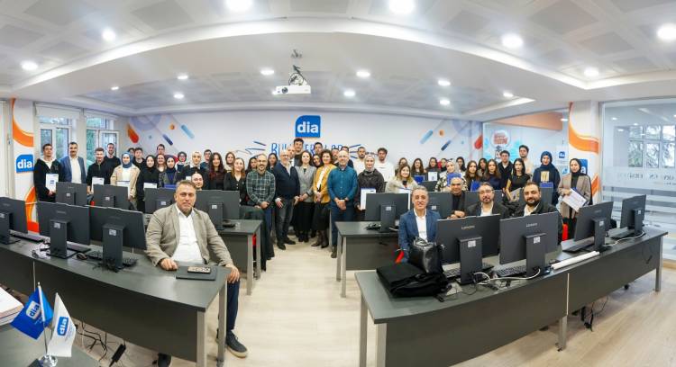 SAU İşletme Fakültesi “Kurumsal Yönetimde Dijital Dönüşüm” Dersi Kapsamında Sertifika Töreni Gerçekleştirildi